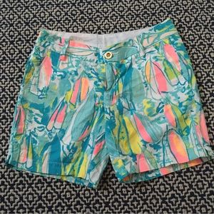 NWOT Lilly Pulitzer Beach & Bae print Jayne shorts surfboards